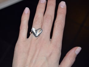 Flying Heart (ring 17mm) in Polished Silver