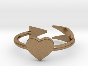 Arrow with one heart ring 17mm in Natural Brass