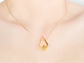 HIDDEN HEART Aurora, Pendant. Pure Elegance in 18k Gold
