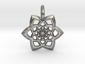 Spectacular Pendant in Natural Silver