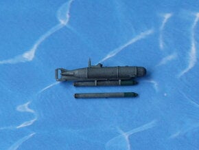 German Midget Submarine "Hecht" 1/144 in Tan Fine Detail Plastic