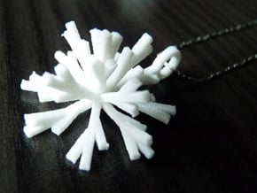 Snowflake Pendant Iva in White Natural Versatile Plastic