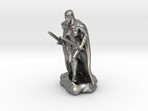 Female Human Rogue in Natural Silver