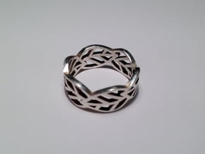 Leaf ring in Polished Silver