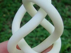 Figure 8 Knot in White Natural Versatile Plastic