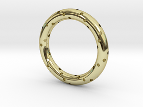 Spiral Ring in 18k Gold: 6 / 51.5