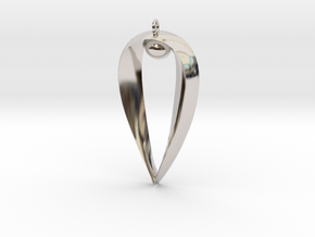 Sapphic: Pearl pendant in Rhodium Plated Brass