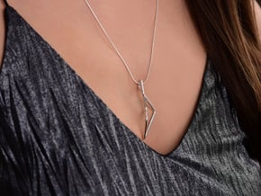A-LINE Enmotion, Pendant. Pure Chic in Polished Silver