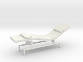 1:48 Eames Chaise in White Natural Versatile Plastic