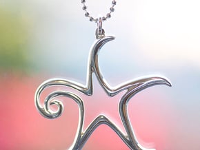 The Star Pendant in Fine Detail Polished Silver