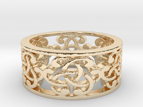 Celtic Knot Ring in 14K Yellow Gold