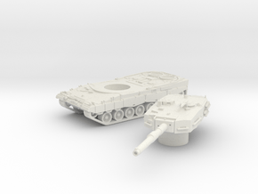 Leopard II tank (Germany) 1/100 in White Natural Versatile Plastic