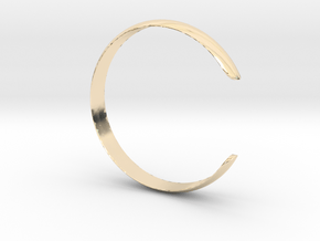 Curved Bangle Small A in 14k Gold Plated Brass