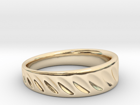 Ring Diagonal Scallops in 14k Gold Plated Brass