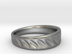 Ring Diagonal Scallops in Natural Silver