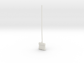 "BotW" Wooden Mop in White Natural Versatile Plastic: 1:12