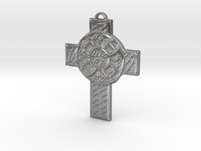 Celtic Cross Shield in Natural Silver: Medium
