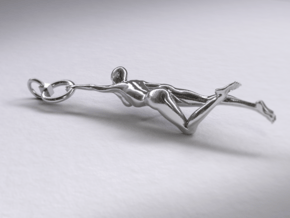 Eva Reinvented - Pendant in Polished Silver