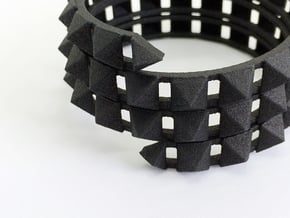 Urban Chic - Rivet Wrap Cuff Bracelet in Black Natural Versatile Plastic