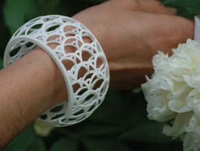 Koi Bracelet in White Natural Versatile Plastic