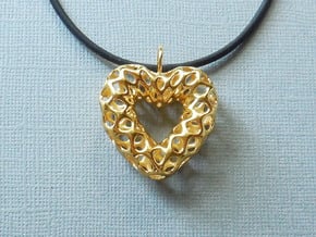 Mesh Heart Pendant in Precious Metal in 18k Gold Plated Brass