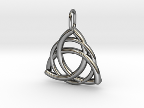 Triquetra in Fine Detail Polished Silver