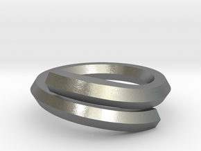 Fredskov Ring in Natural Silver: 6 / 51.5