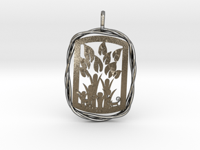 Tableau Famille Pendant in Polished Silver