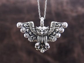 Owl Pendant in Polished Silver