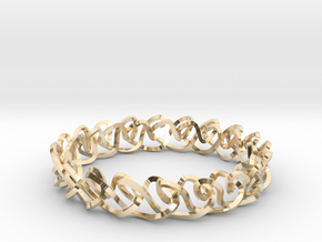 Chain stitch knot bracelet (Square) in 14K Yellow Gold: Extra Small