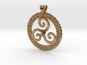 Triskelion knot work with prong setting for 5 mm s in Polished Brass