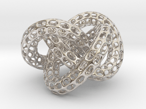 Webbed Knot with Intergrated Spheres in Platinum