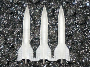 V-2 1/700 scale (three rockets) - sprue in Tan Fine Detail Plastic