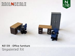 Office furniture (N 1:160) in Gray Fine Detail Plastic