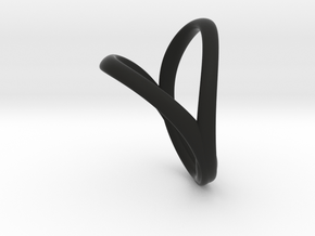 Union Heart Ring  in Black Premium Versatile Plastic: 8 / 56.75