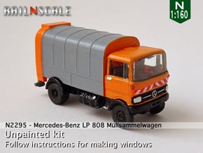 Mercedes-Benz LP 808 Müllsammelfahrzeug (N 1:160) in Tan Fine Detail Plastic
