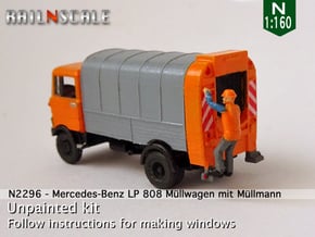 Mercedes-Benz LP 808 Müllwagen mit Müllmann (N) in Gray Fine Detail Plastic