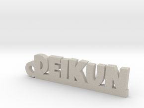 DEIKUN_keychain_Lucky in Natural Sandstone