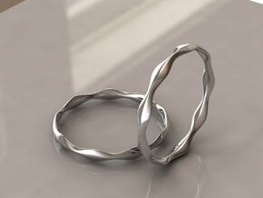 Nest Bangle in Polished Silver