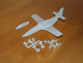 040A CASA C-101 Aviojet 1/144 in Tan Fine Detail Plastic