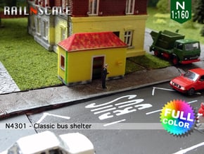 Classic bus shelter (N 1:160) in Full Color Sandstone
