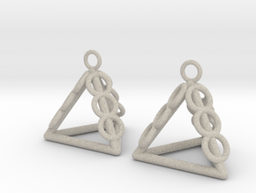 Pyramid triangle earrings serie 3 type 1 in Natural Sandstone