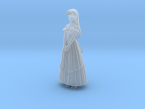 1/24 Lady in Evening Gown in Smooth Fine Detail Plastic