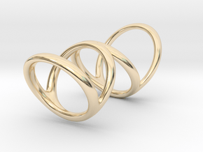 Right ring (camallama) in 14k Gold Plated Brass