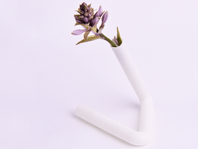 little triangle vase. o-section in White Processed Versatile Plastic