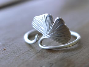 Ginkgo Leaf ring in Polished Silver: 7 / 54