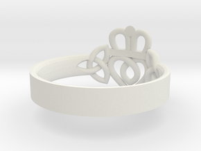 Triquetra Claddagh Ring in White Natural Versatile Plastic: 4.5 / 47.75