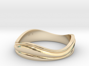 Ebb and Flow Band No.7 - Pinch me, size 7 in 14K Yellow Gold