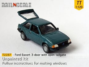 Ford Escort 3-Türer mit offener Heckklappe (TT) in Gray Fine Detail Plastic