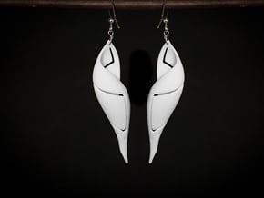 Signa Curve Earrings. in White Natural Versatile Plastic